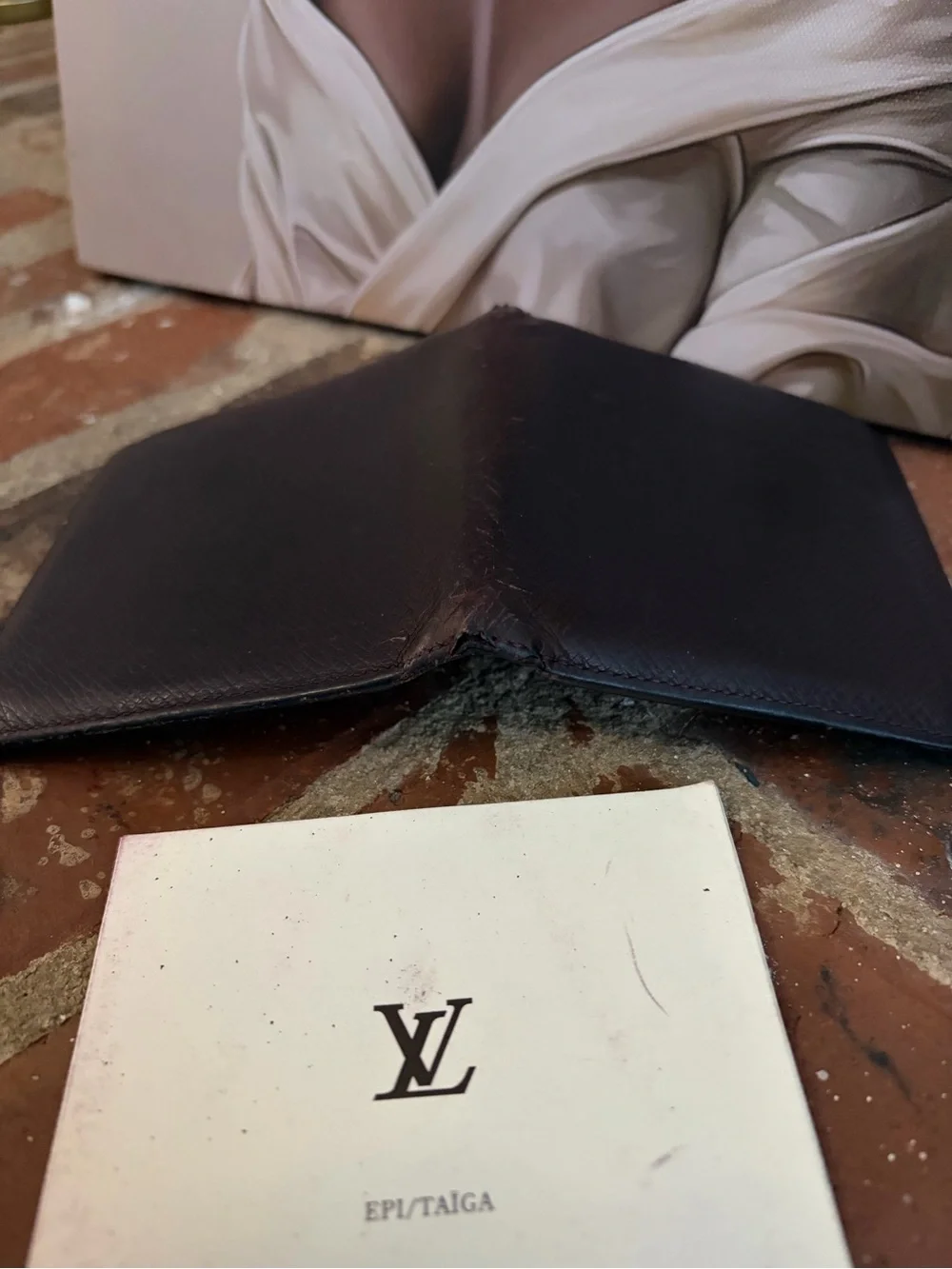 Louis Vuitton Men’s Dark Brown Taiga Leather Bifold Wallet